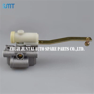 Válvula de nivelación en el remolque